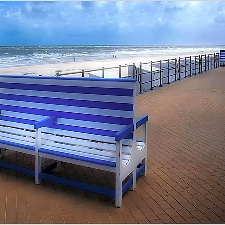 With Beautiful Sea-view Hotel