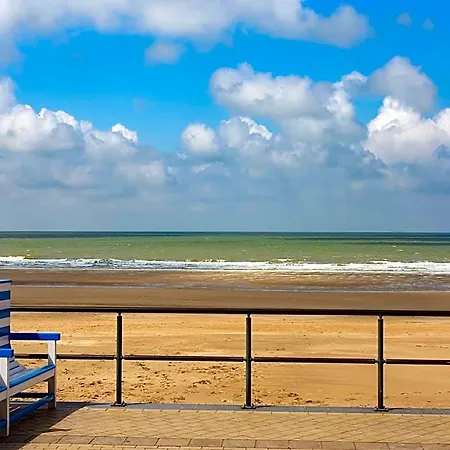 Hotel With Beautiful Sea-view 2*